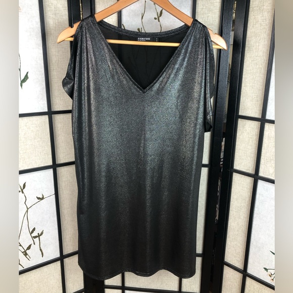 Reitman’s | Sparkling Long Shirt Tunic. V-Neck. Size Small. - Picture 2 of 10